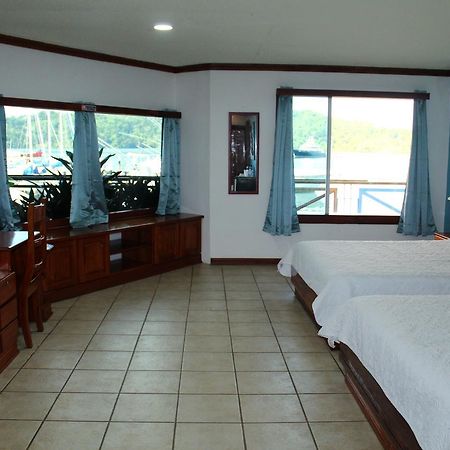 Fish Hook Marina Hotel Гольфито Экстерьер фото