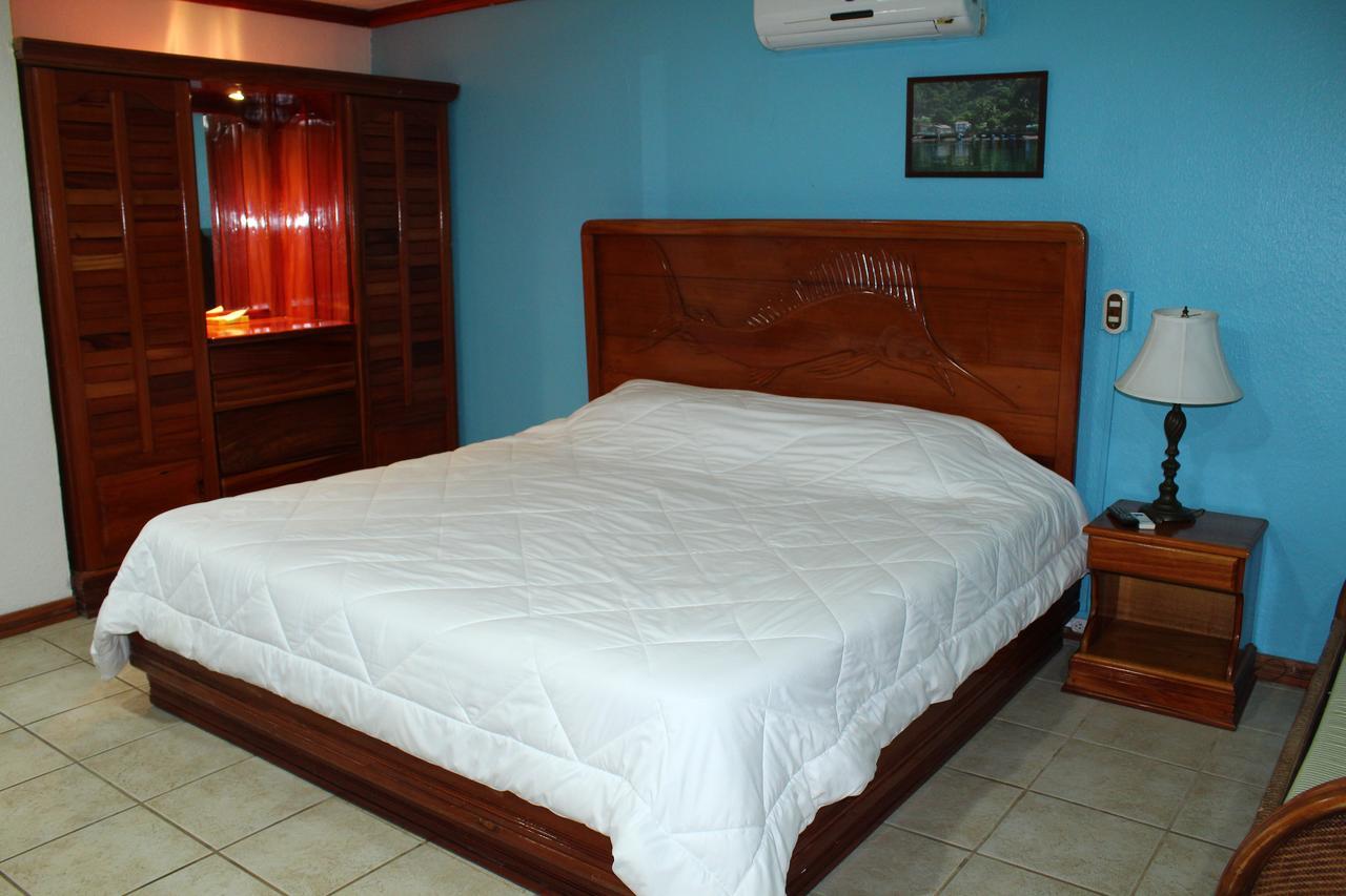 Fish Hook Marina Hotel Гольфито Экстерьер фото