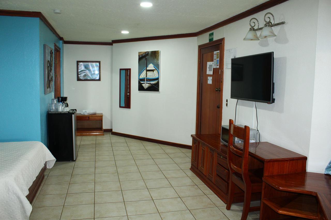 Fish Hook Marina Hotel Гольфито Экстерьер фото