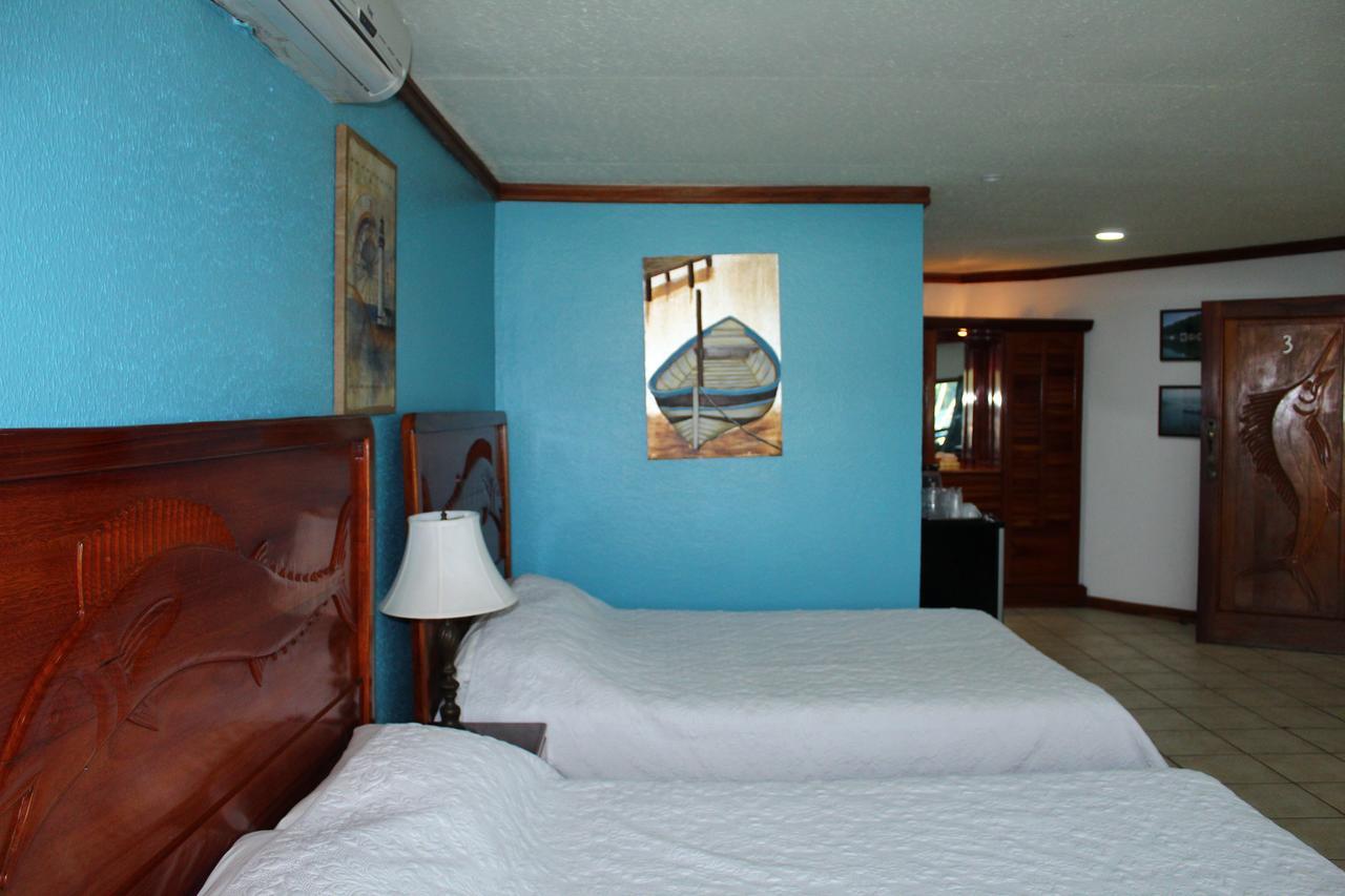 Fish Hook Marina Hotel Гольфито Экстерьер фото